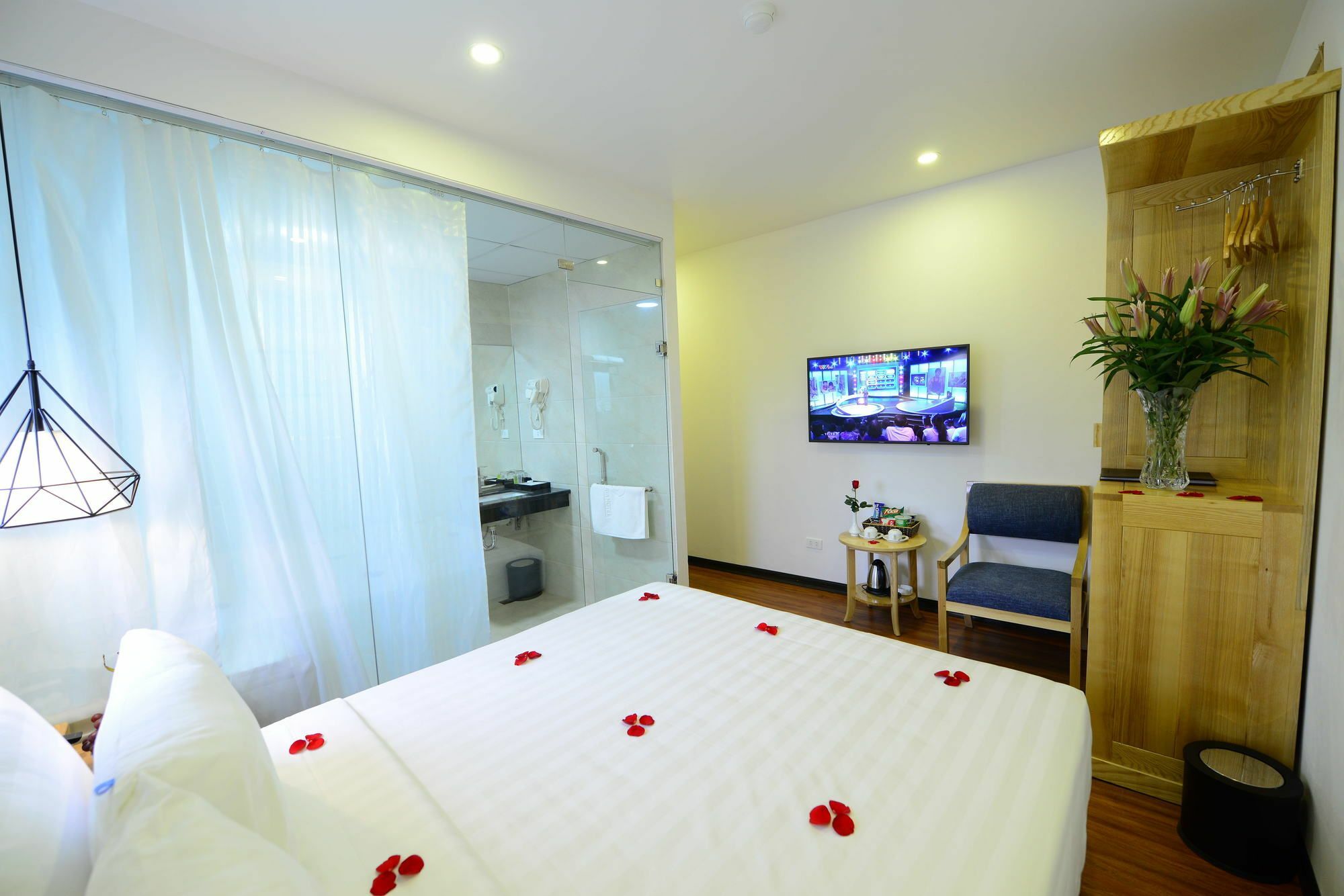 Blue Hanoi Inn Luxury Hotel Екстериор снимка