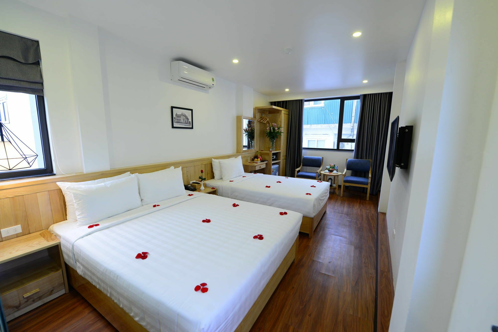 Blue Hanoi Inn Luxury Hotel Екстериор снимка