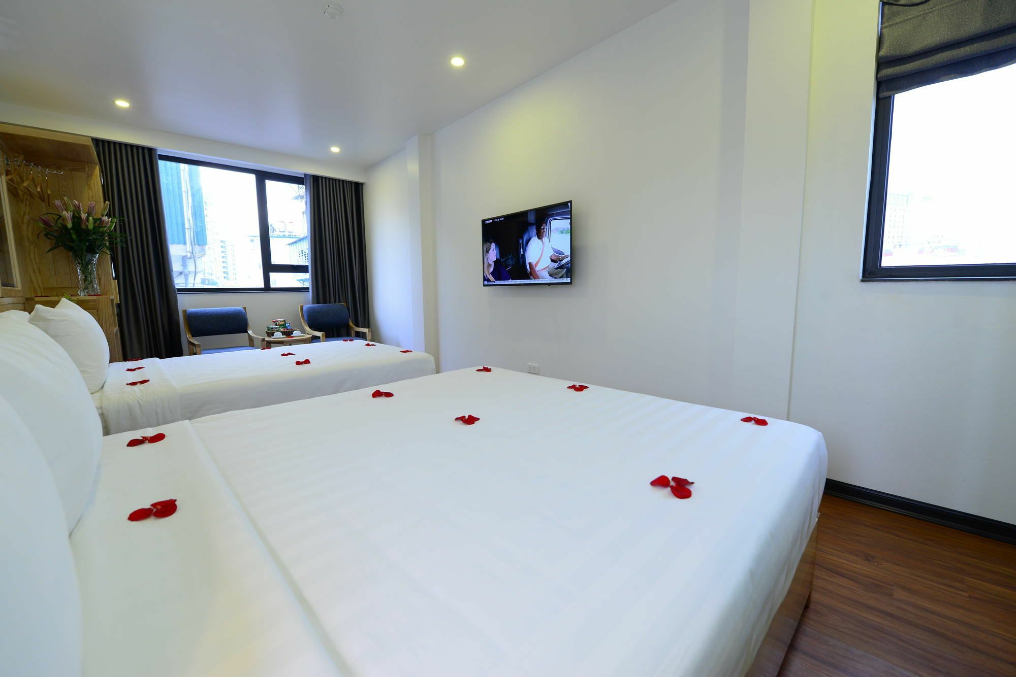 Blue Hanoi Inn Luxury Hotel Екстериор снимка